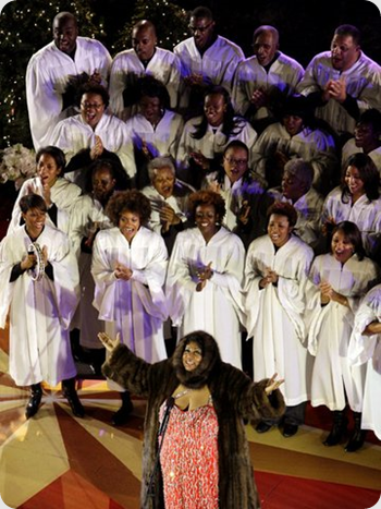 [09Aretha+Rockefeller+Center+tree+light.png]