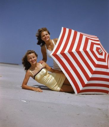 [1940s_Summer.77113102_large.jpg]