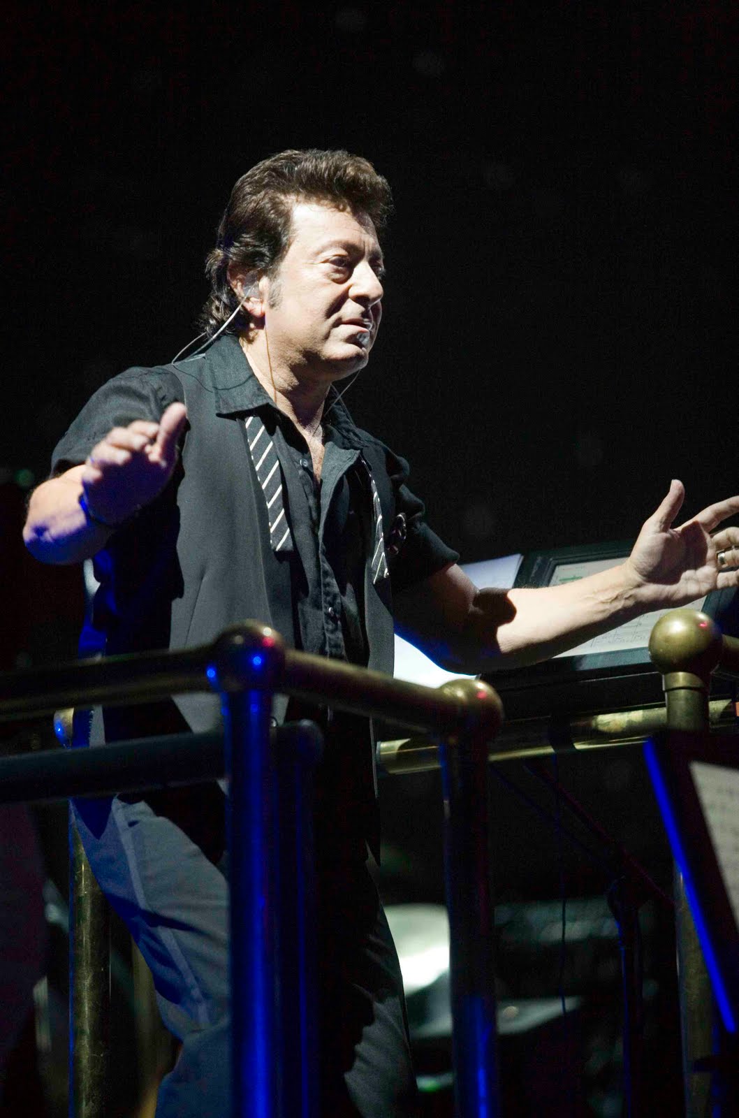 Музыкант rick wayne. Jeffrey wayne cole. Jeff wayne. Jeff wayne. Джефф уэйн.