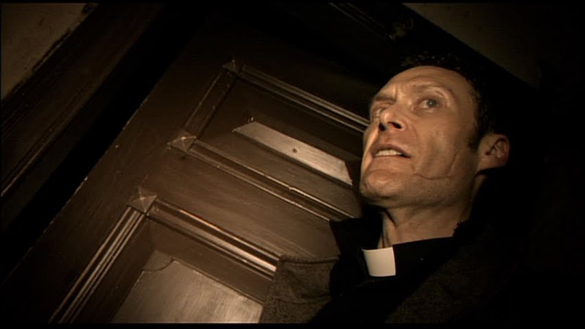 Cool Ass Cinema: Rec 2 (2009) review