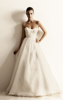 The classic new England bride image 3