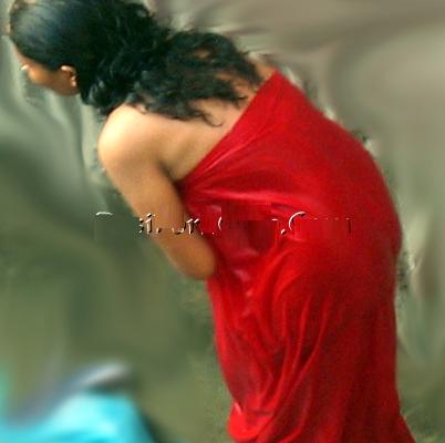 CHILLI RED MASALA: HOT SCANDAL MALLU GIRL BATHING