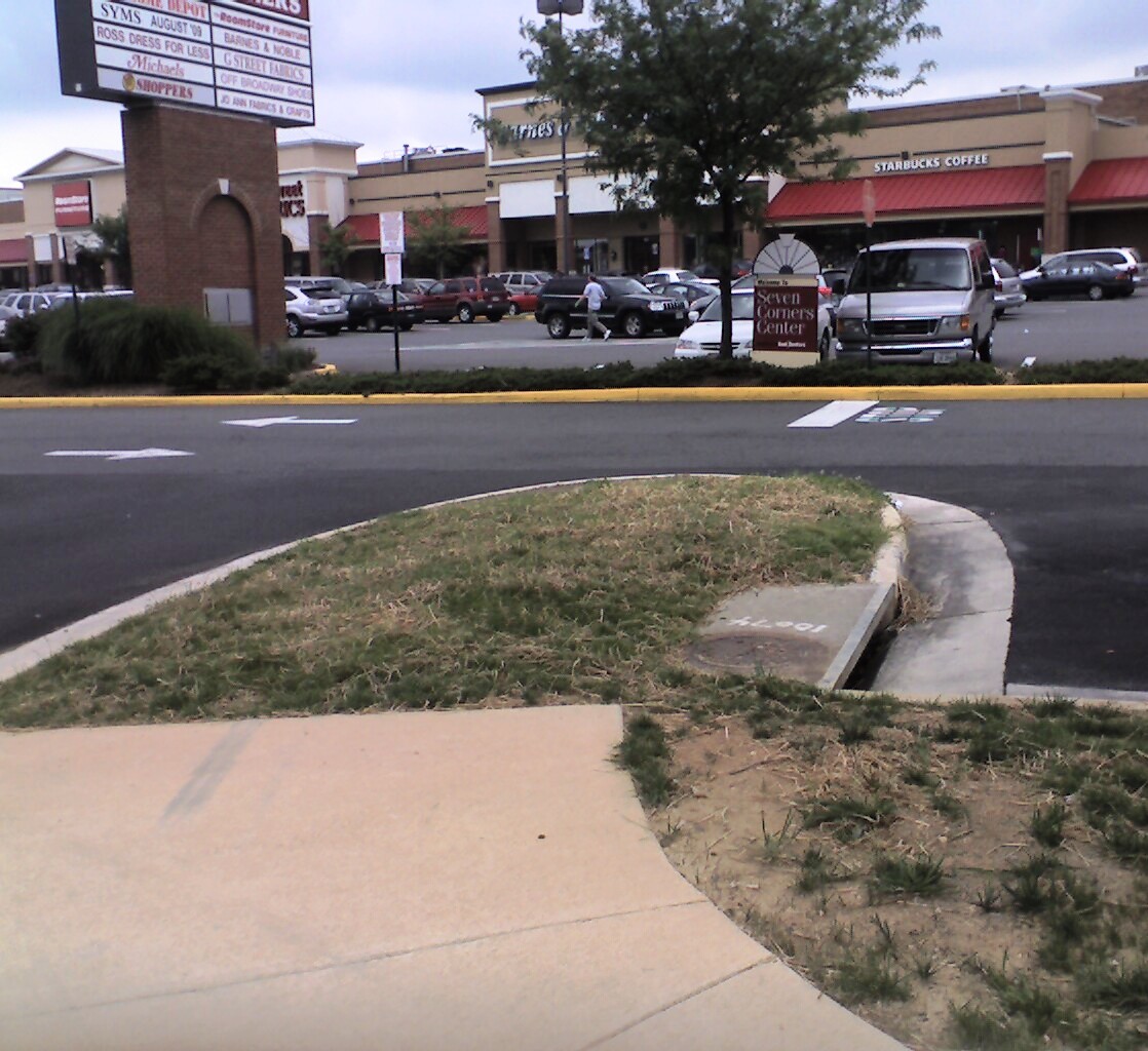 [sidewalk+ends+-+starbucks+in+sight.jpg]