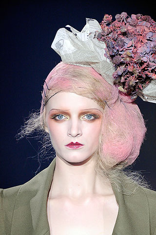 blend: Makeup Look of the Week -John Galliano Spring 2010 Ready to Wear