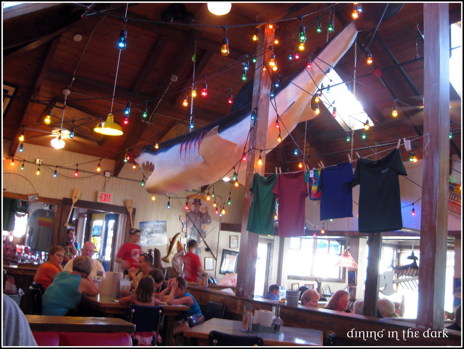 dining in the dark Joe's Crab Shack