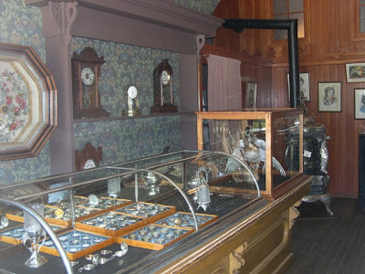 Jewelry Stores