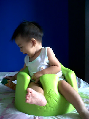 Baby Needs 09: BUMBO SEAT