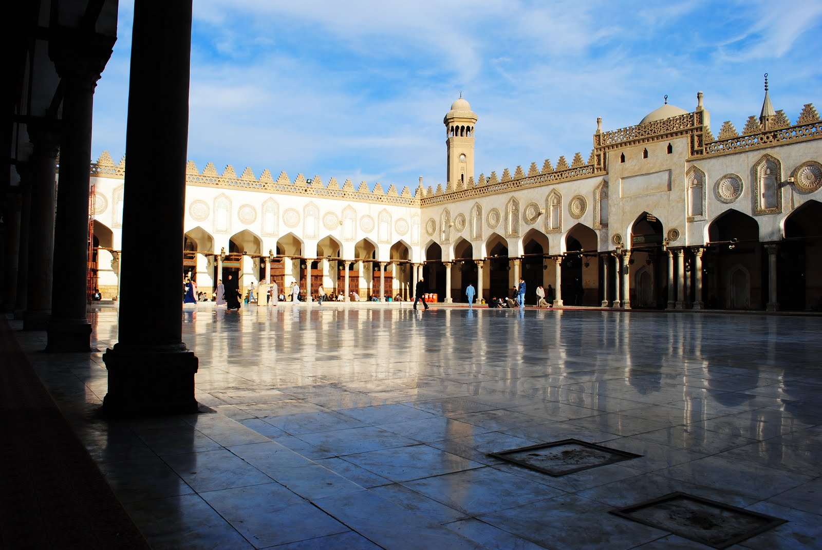 Al university. Аль Азхар Египет. Мечеть Аль-Азхар. Аль Азхар университет. Мечеть Аль-Азхар внутри.