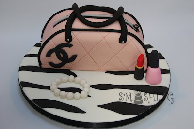 Smashing Cake Designs: For all you fashion ladies out there
