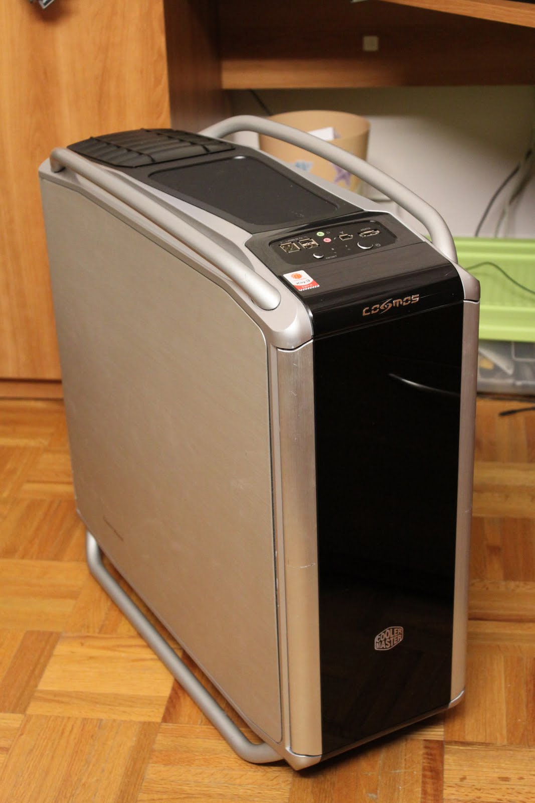 My PC and Equipment: Case : CoolerMaster Cosmos 1000