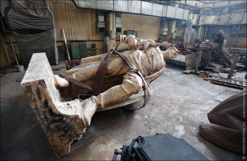 N.ELANGO: Inside the Monuments and Sculptures Manufacturing Factory ...