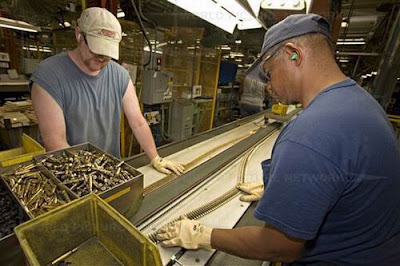 Machine+Gun+Factory+%2810%29.jpg