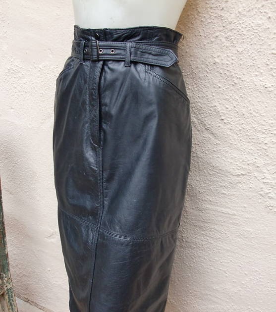 eBay Leather: Classic 1980s vintage black leather pencil skirt