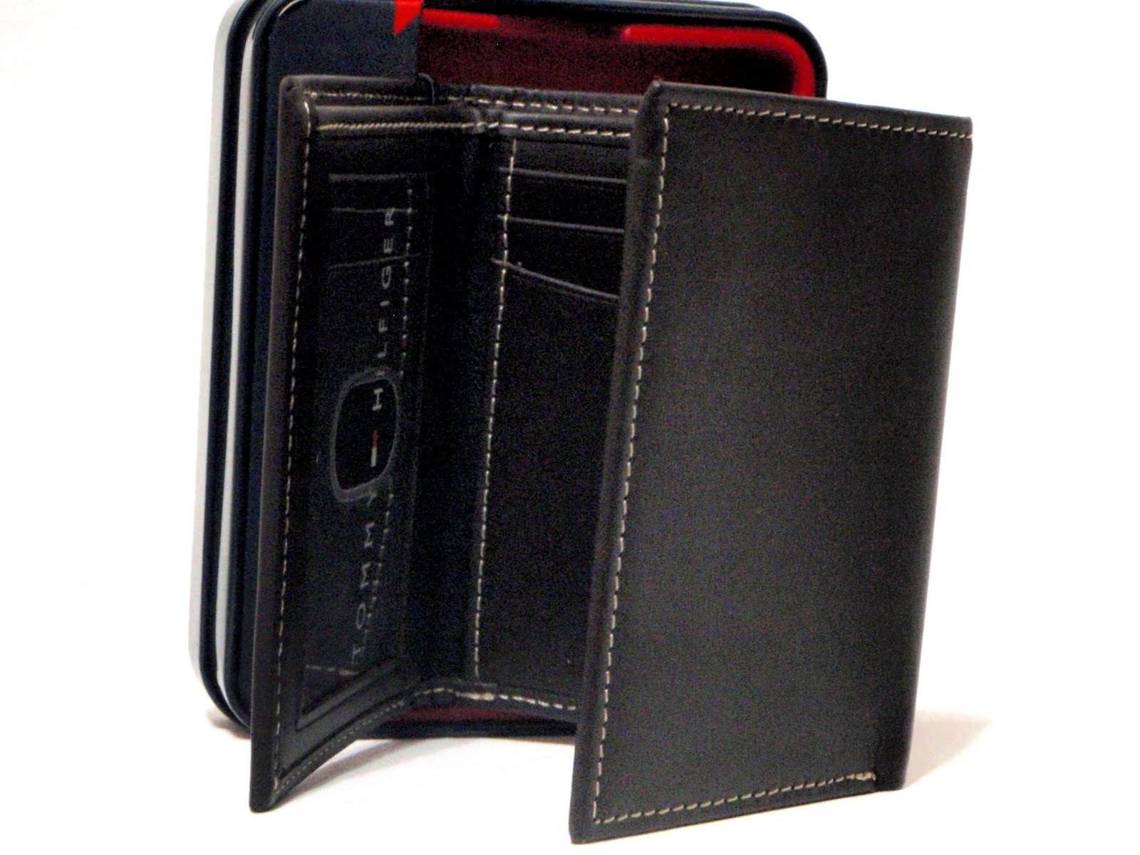 Boutique Malaysia: TOMMY HILFIGER mens TRIFOLD Wallet