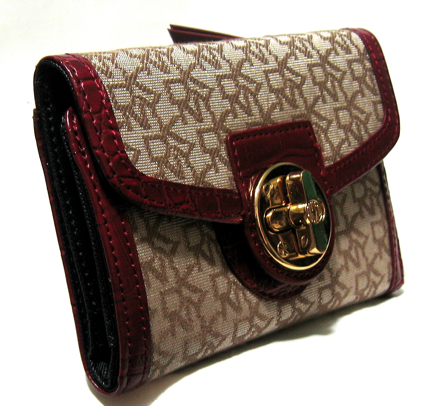 Boutique Malaysia DKNY TOWN & COUNTRY MEDIUM TRIFOLD WALLET