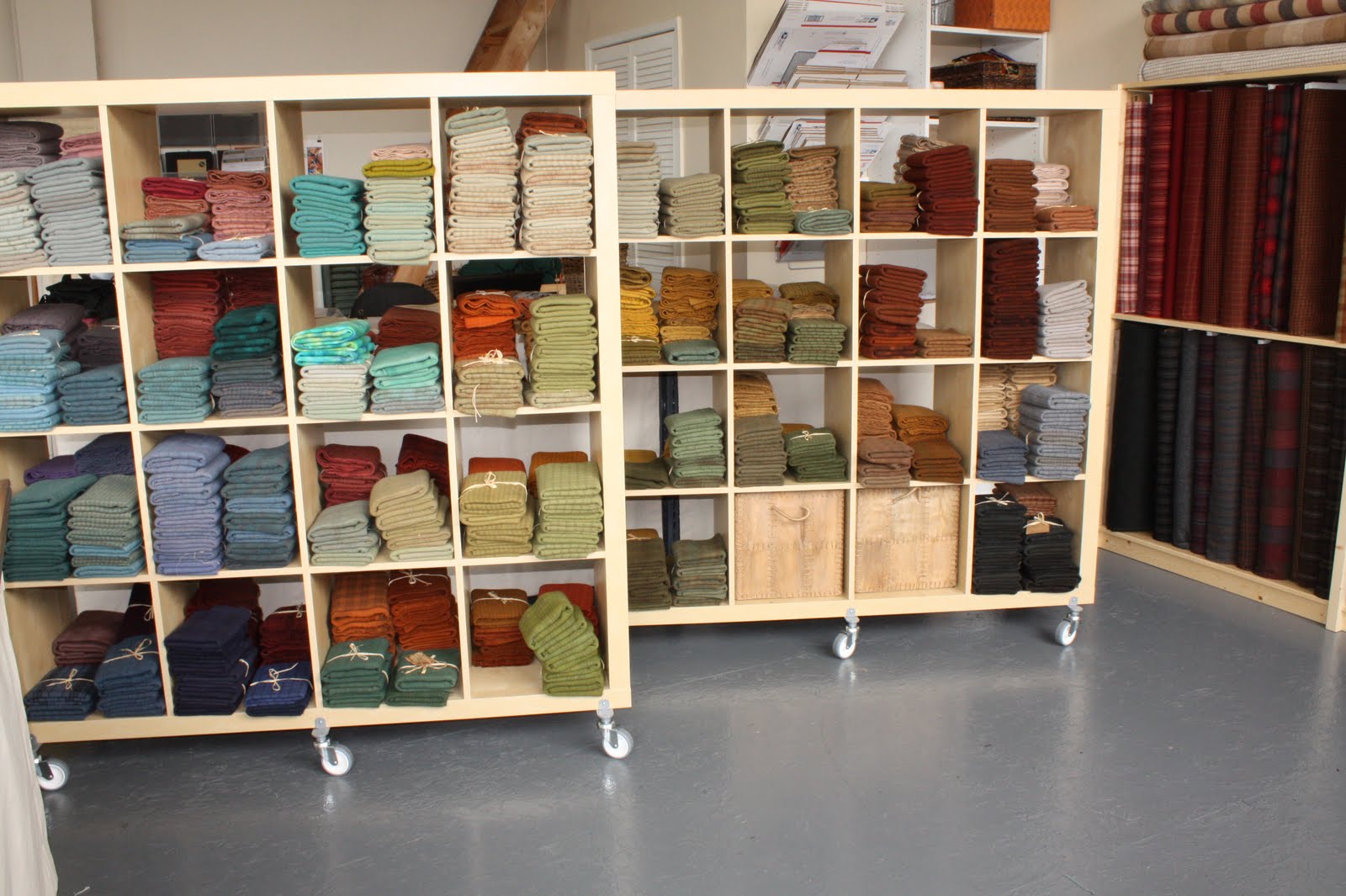 The Merry Hooker Woolens Rug Hooking Diary... Starting a New Rug