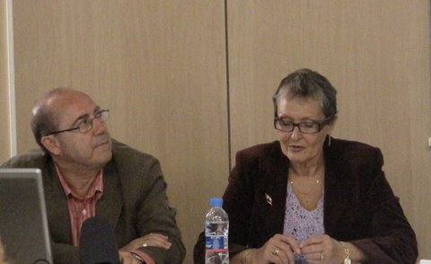 [ConferenciaGuille+Amparo+012.JPG]