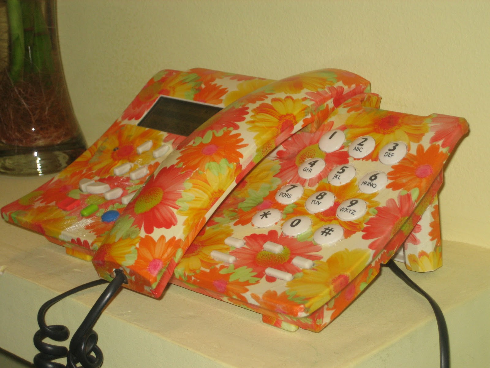 emmagatzem-telefon-amb-decopach