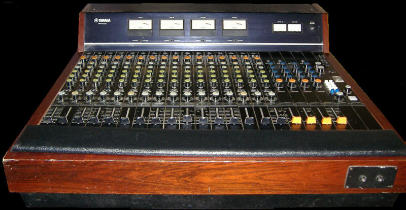 balance blog: Yamaha Vintage Consoles