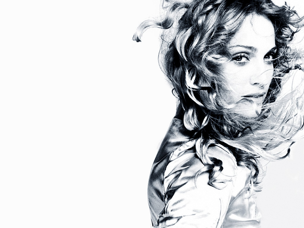 http://3.bp.blogspot.com/_lQH-_GBUXTc/TTSTvZYQ0sI/AAAAAAAABBU/SsD9O381SMM/s1600/Madonna+Ray+of+Light+%25282011%2529.jpg