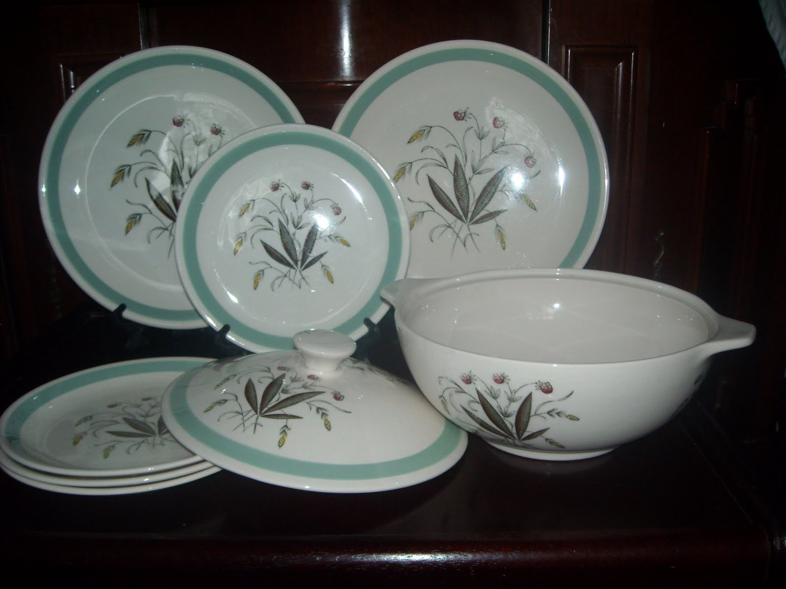 KoleksiBarangUK Alfred Meakin England Part Dinner Set