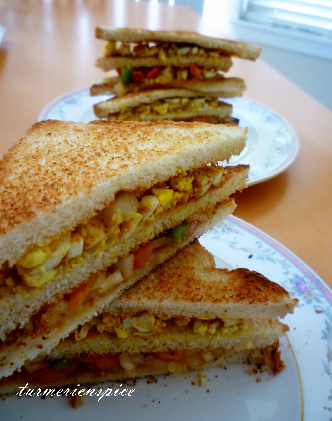 Turmeric n spice: Club Sandwich