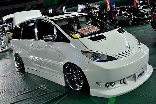 Estima Customized New Wallpaper Auto Design: Fukuoka Customcar Show (Part 1)