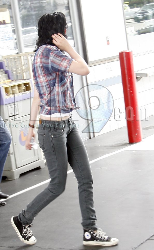 https://3.bp.blogspot.com/_lg1Qh8JxtFk/Sjae0WGx0JI/AAAAAAAAAoo/Q4atgNuFgY0/s1600/i9_kristen_stewart.jpg