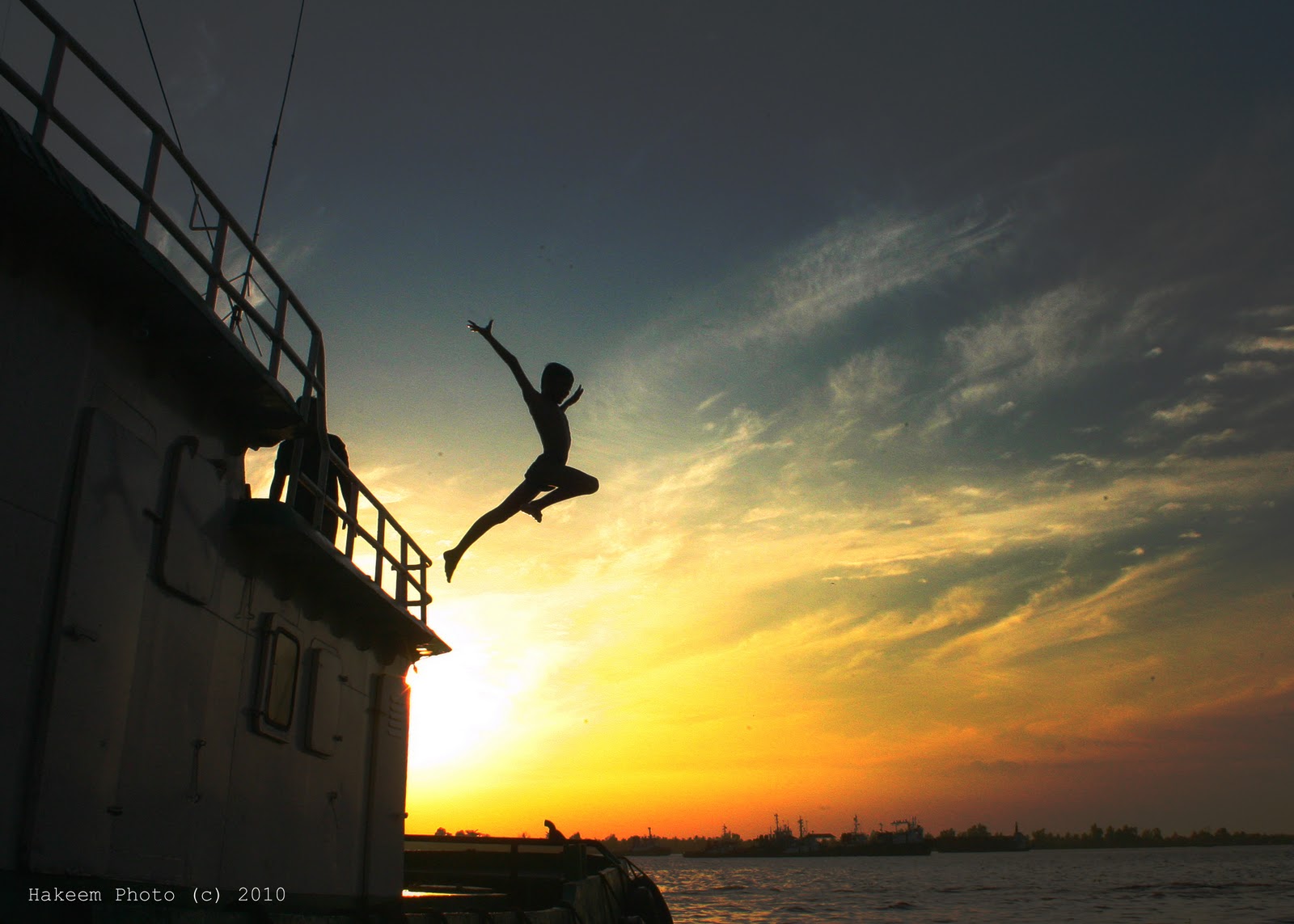 알리 Flying Without Wings YouTube