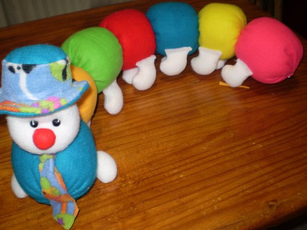 MARGOT: GUSANITO DE COLORES