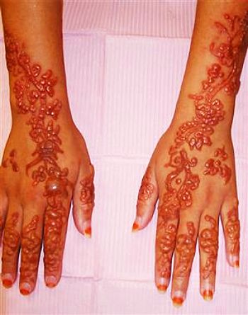 Henna - Wikipedia