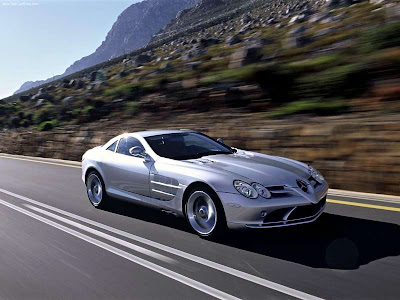Mercedes-Benz-SLR_McLaren_2004_800x600_wallpaper_09.jpg