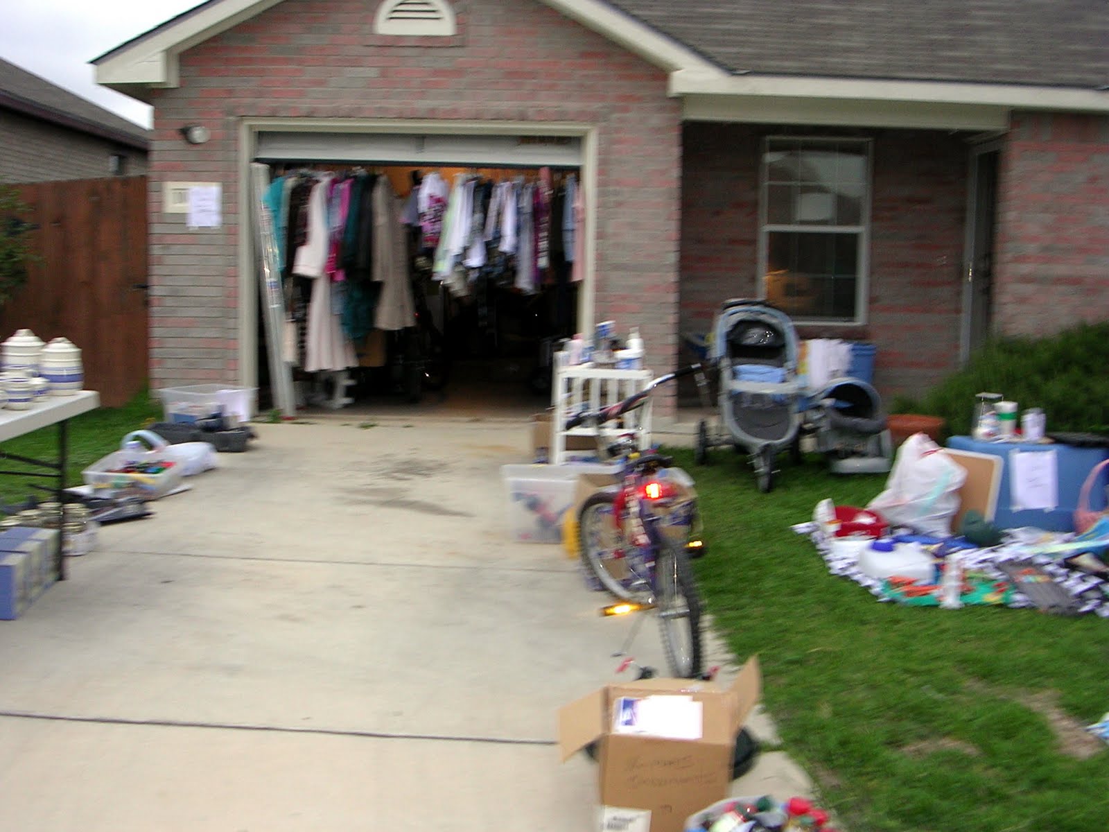 Living In Merida: Garage Sales