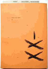 XX - Die SS-Rune als Sonderzeichen auf Schreibmaschinen. Kapitel: Frau. Fotos: HGB/Institut für Buchkunst