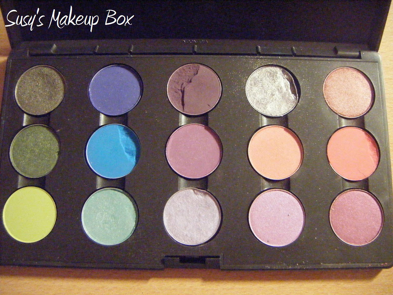 My Makeup Box: Mac Eyeshadow Pallets