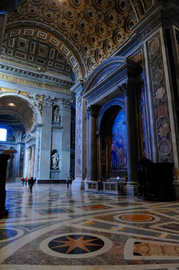[St-Peters-Basilica-left-aisle.jpg]