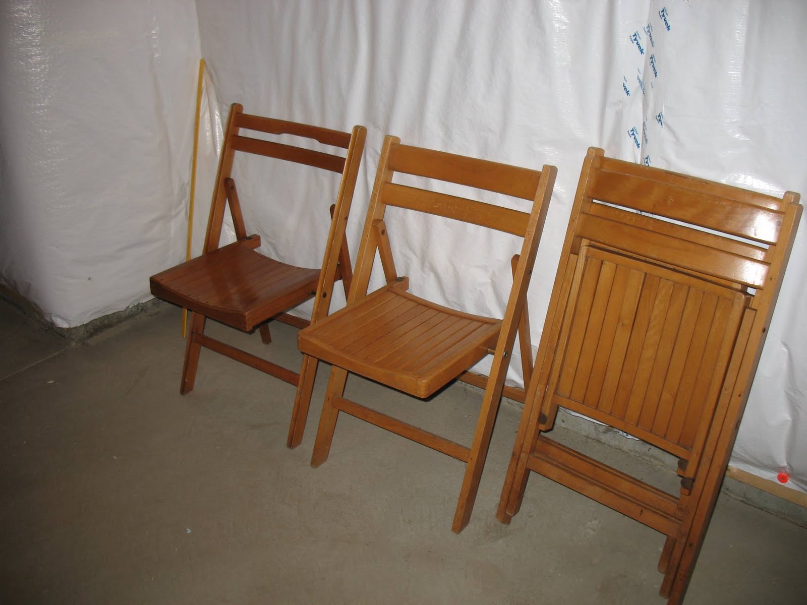 [chairs.JPG]