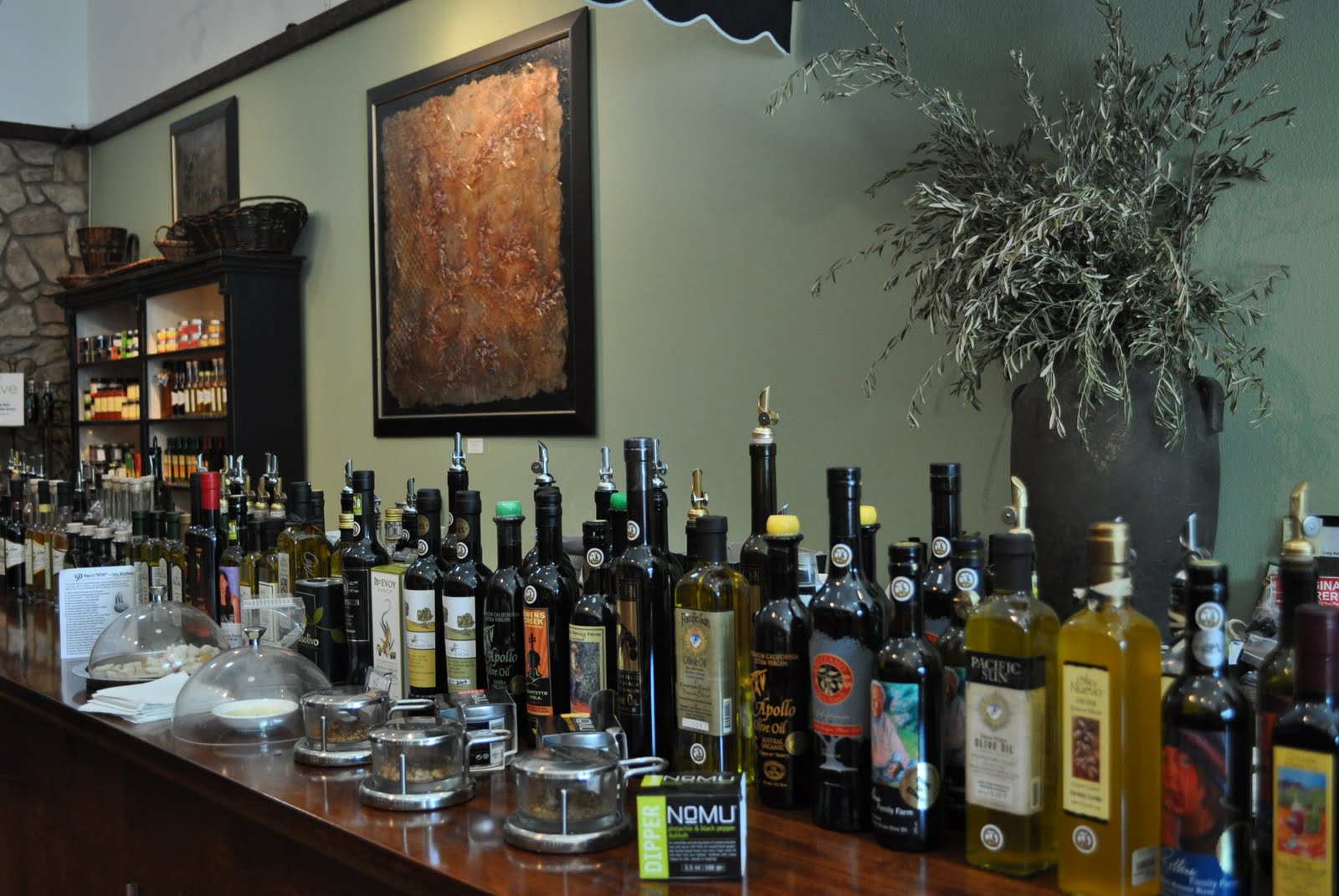 Dining and Decor We Olive (Long Beach, CA)