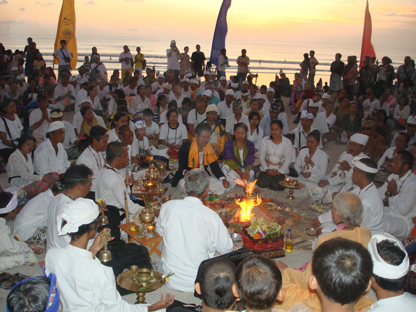 Fachrial's Blog: Upacara Adat Bali