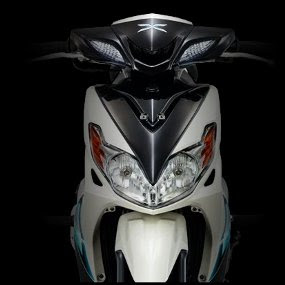 Gambar Motor Yamaha Xeon 125 cc Skutik  Harga Motor 
