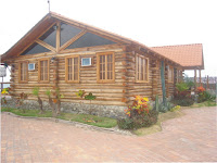 CABAÑAS DE TRONCOS EN ECUADOR