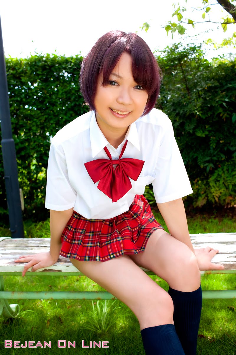 Kei Miyatsuka Little Red Skirt School Gir