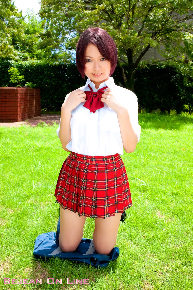 girl miniskirt Asian