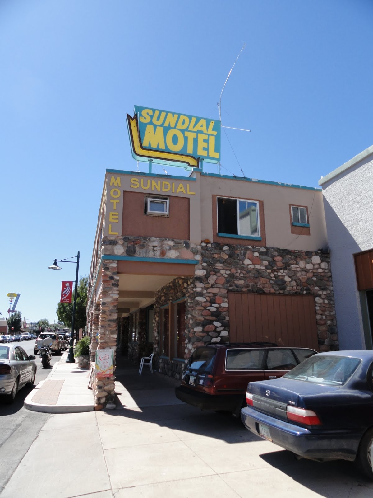 HIKE FOR WINE OLD TOWN COTTONWOOD