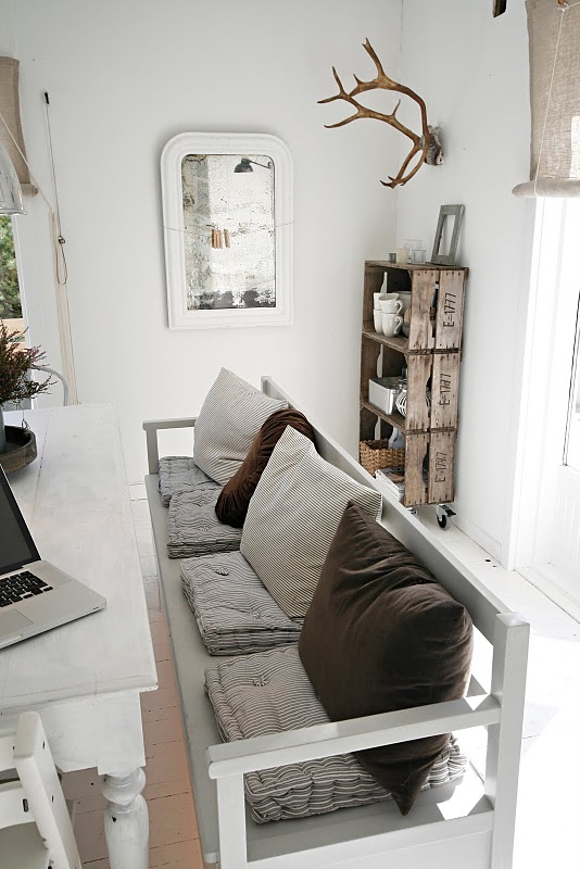 interior sweet design: ASTAS DECORANDO EL RUSTICO