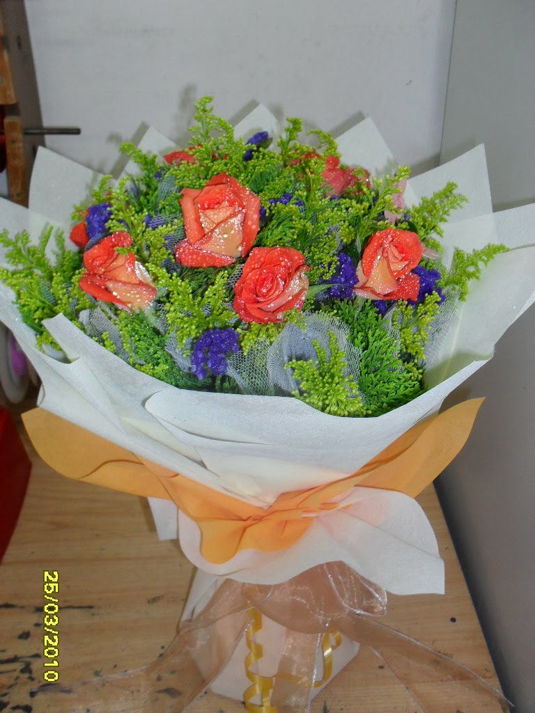 峇株美异花店与礼品中心 您的邻里花店，让花为您传情达意 Bee Florist, Your Local Florist in Batu