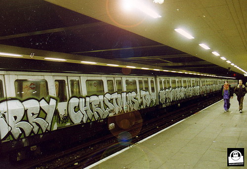 [london_train_graffiti_007.jpg]