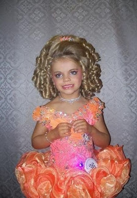 child_beauty_pageant_03.jpg
