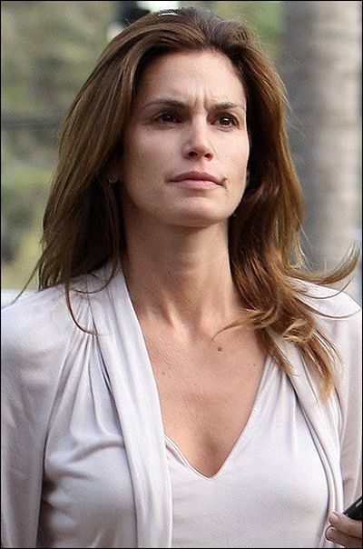 [Celebrities_Without_Makeup_27.jpg]