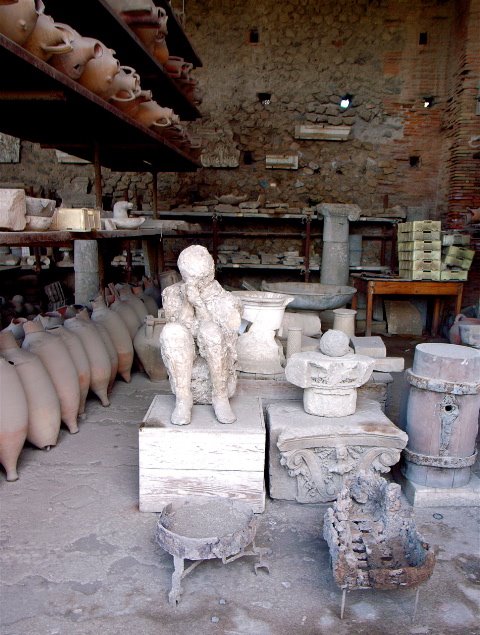 [Pompeii.jpg]